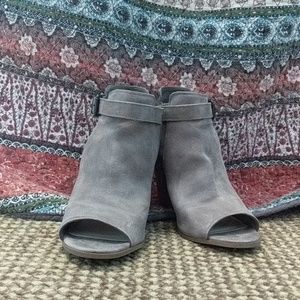 Fergie 3in open toe heels